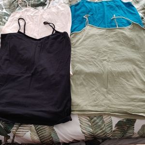 Lot of 4 Camisoles no boundaries size XL